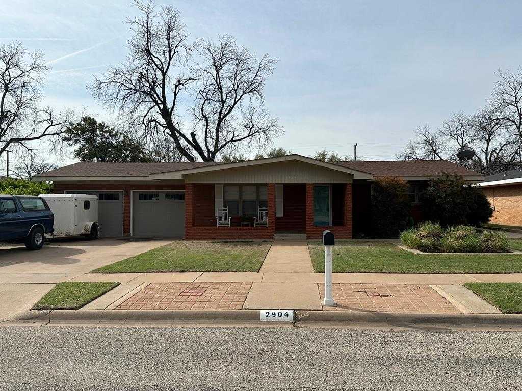 photo 1: 2904 33rd St, Snyder TX 79549