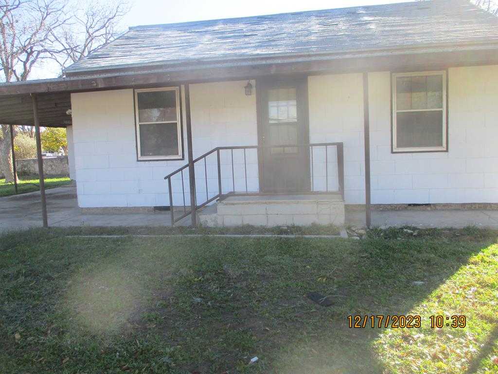 photo 1: 900 Farr, Iraan TX 79744