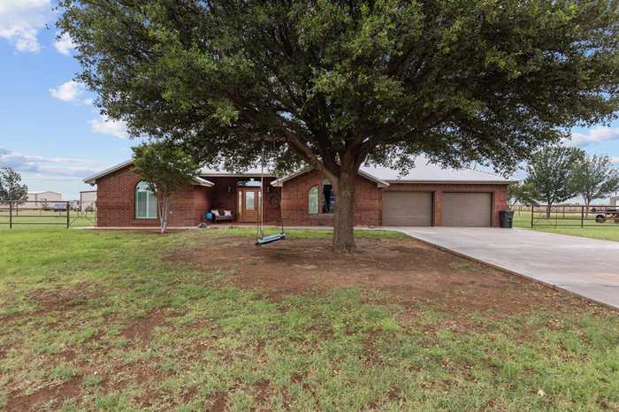 photo 2: 2902 Marie Dr, Midland TX 79705