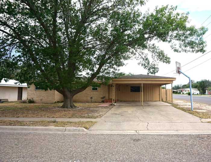 photo 1: 1709 W Division St, Fort Stockton TX 79735