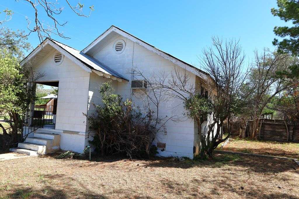 photo 1: 503 E Richards Street, Sanderson TX 79848