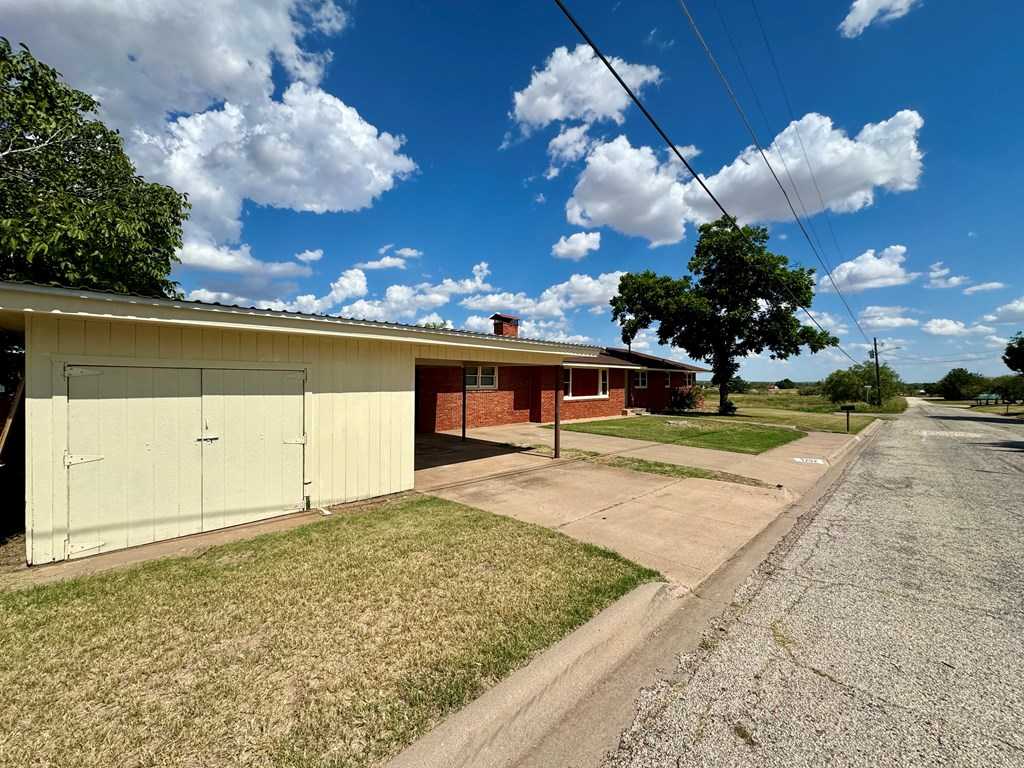 photo 3: 3202 Cherry St, Snyder TX 79549