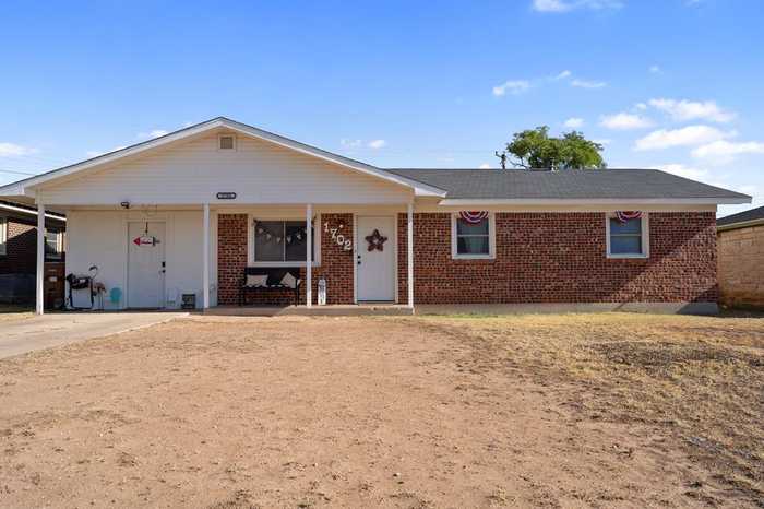 photo 1: 1702 Laurie, Big Spring TX 79720