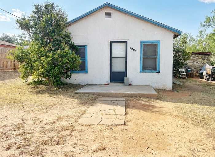 photo 1: 1205 E 6th St, Big Spring TX 79720