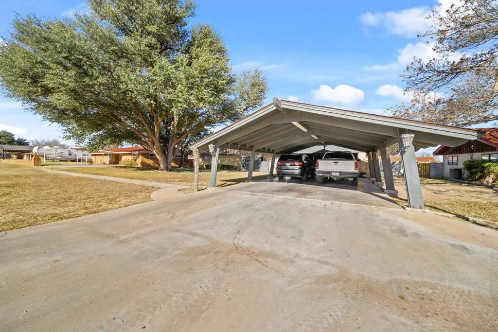 photo 3: 2727 E 25th St, Big Spring TX 79720