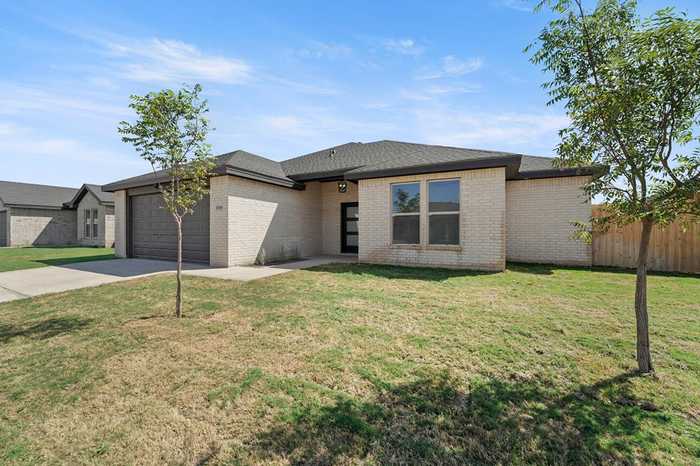 photo 2: 1006 Calumet St, Midland TX 79706