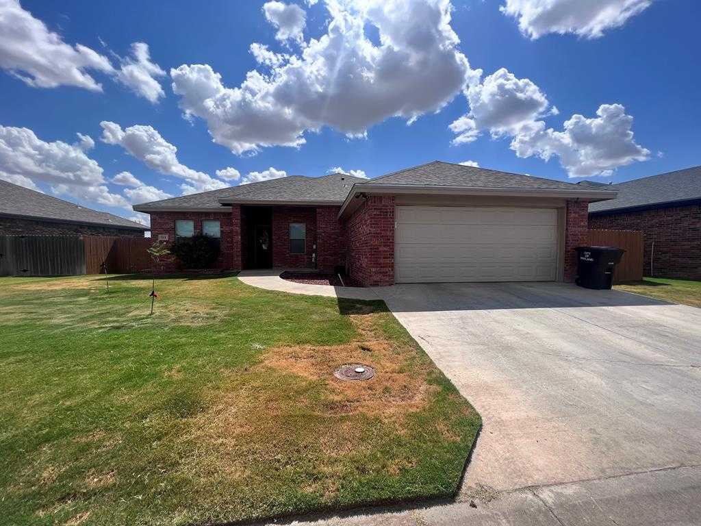 photo 1: 811 Chaparral Rd, Midland TX 79706