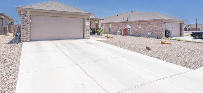 photo 2: 1619 Revolution Dr, Midland TX 79705