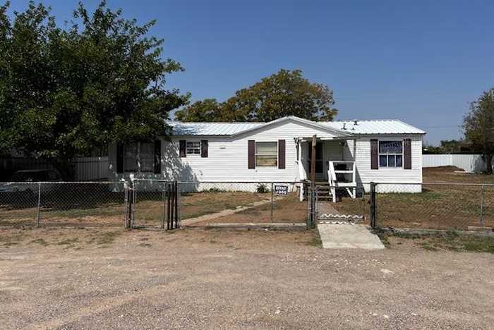 photo 1: 3537 N Huntington Ave, Odessa TX 79764