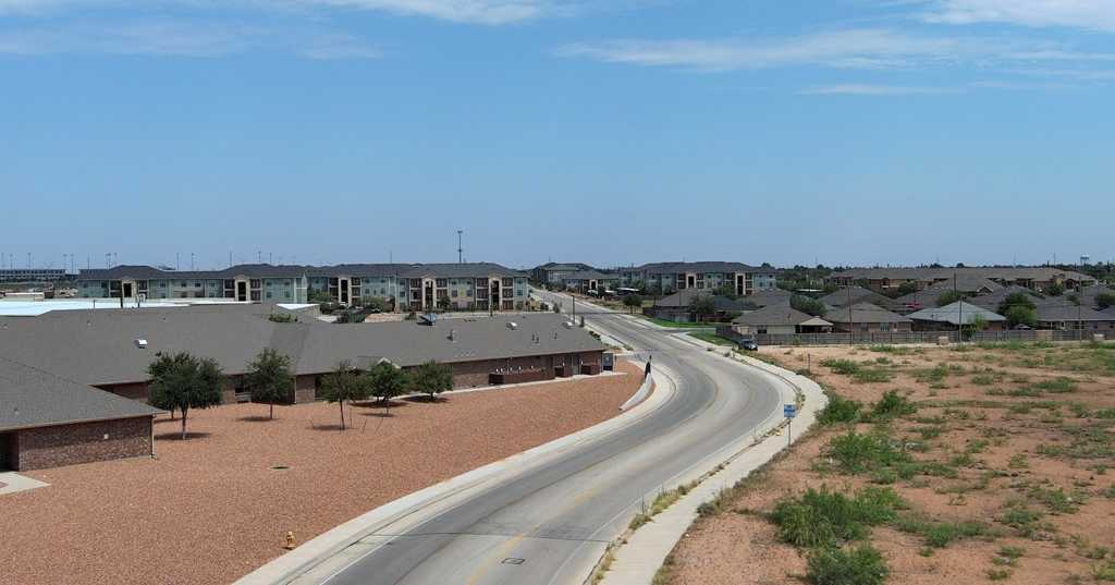 photo 3: Beal Parkway, Midland TX 79703