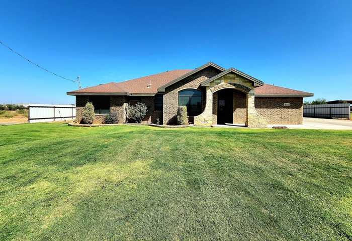 photo 2: 4831 E County Rd 130, Midland TX 79706