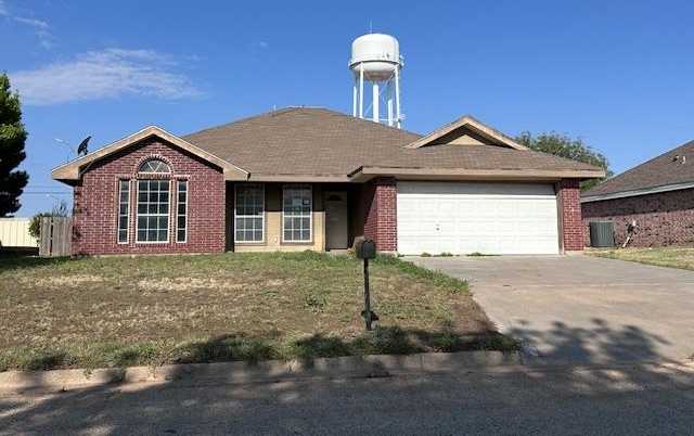 photo 1: 4003 Midland Ave, Snyder TX 79549