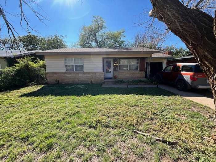 photo 1: 131 20th Place, Snyder TX 79549