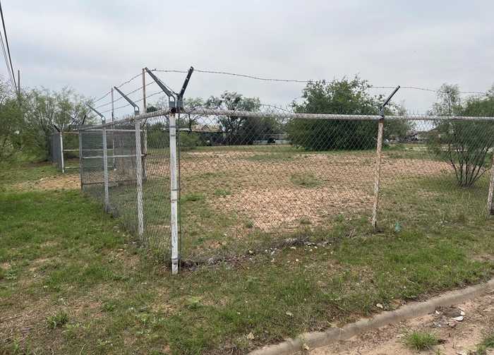 photo 4: 1801 Ave R, Snyder TX 79549