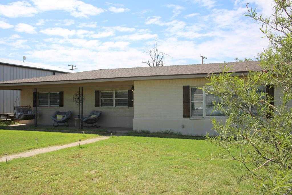 photo 3: 110 SW 11th St, Seminole TX 79360