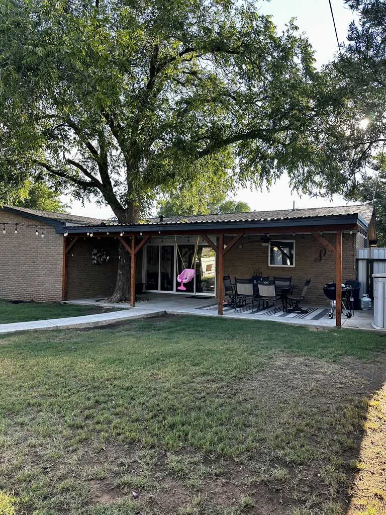 photo 3: 203 SW 16th St, Seminole TX 79360