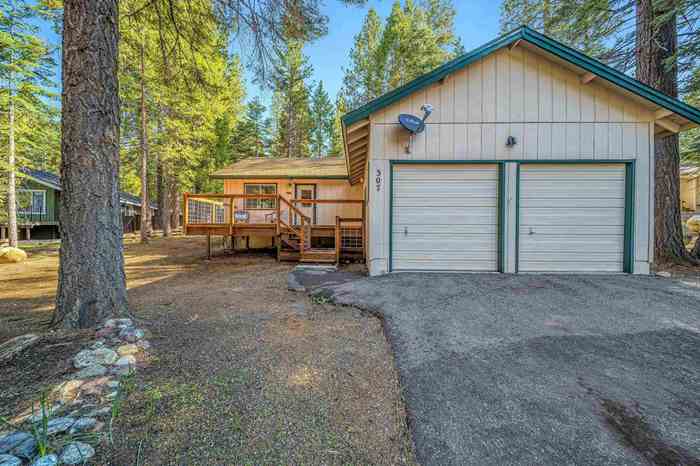 photo 1: 307 Osprey Loop, Lake Almanor West CA 96020