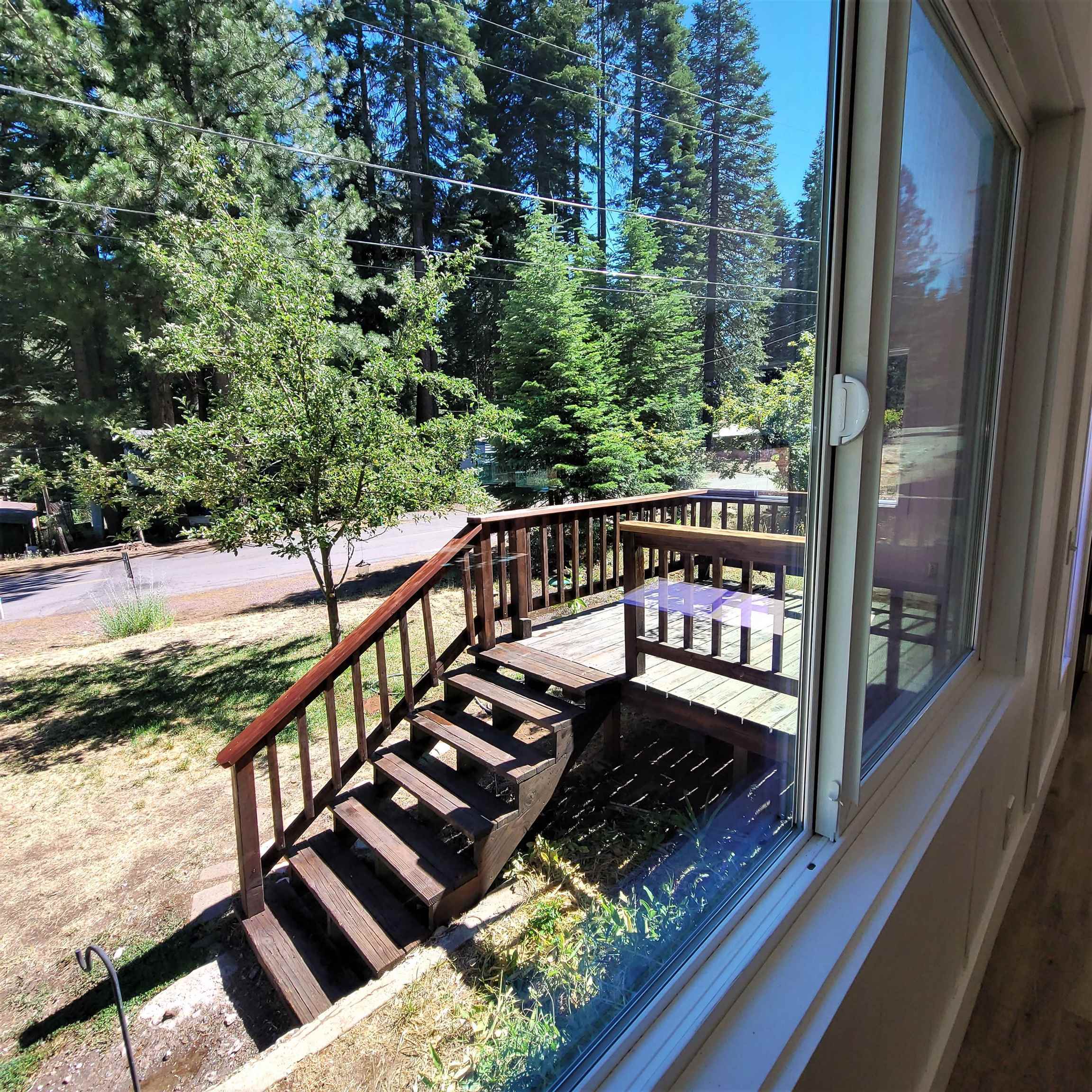 photo 2: 217 Lakeview Terrace, Lake Almanor CA 96137