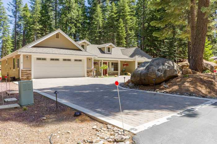 photo 2: 111 Marion Trail, Lake Almanor West CA 96020