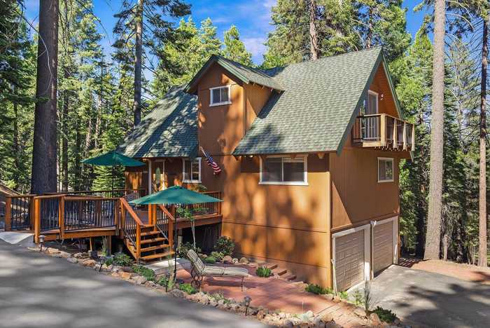 photo 1: 674 E E Mountain Ridge Road, Lake Almanor CA 96137