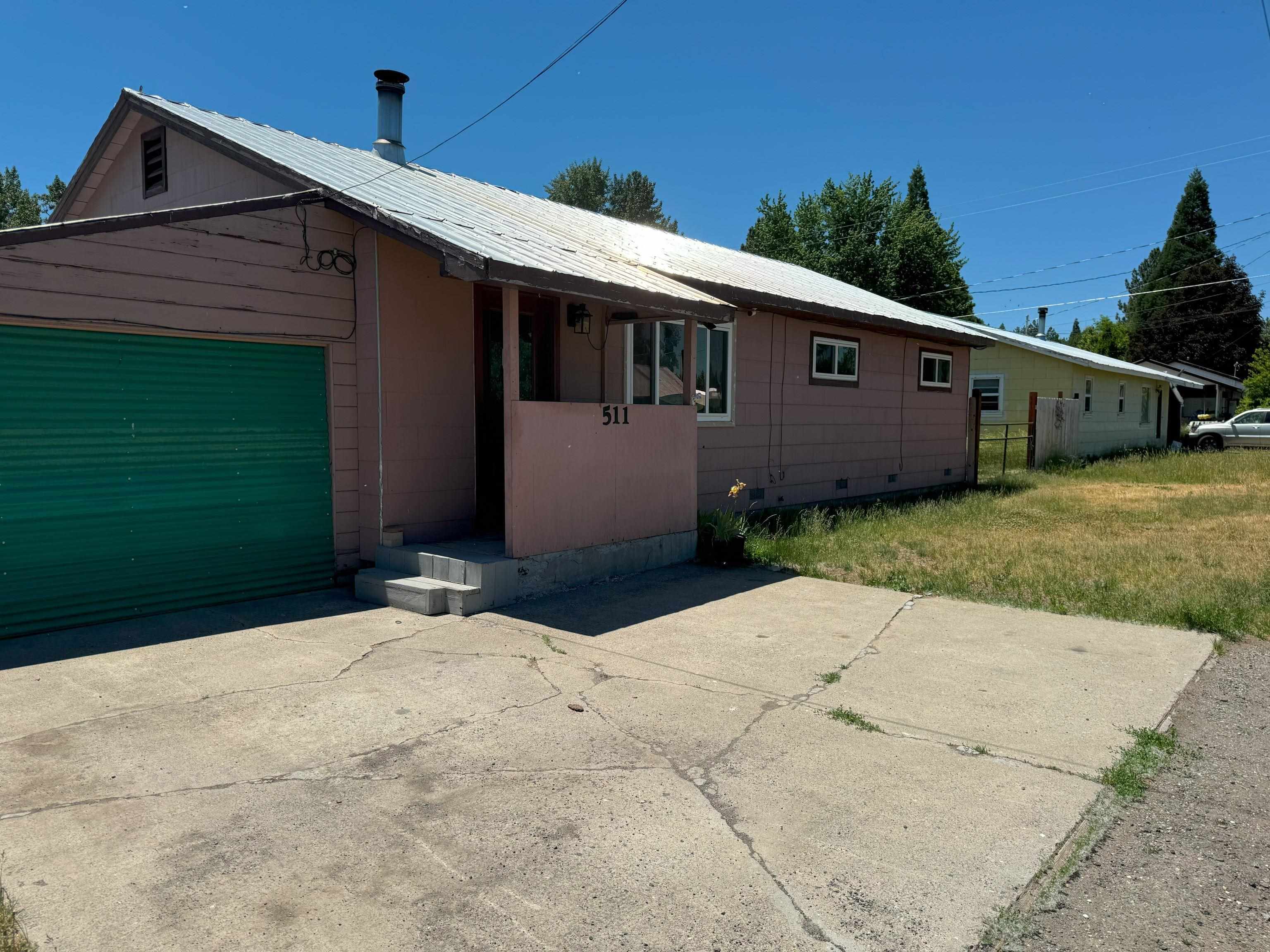 photo 1: 511 & 521 Third Avenue, Chester CA 96020