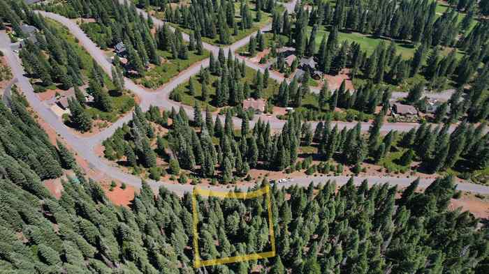 photo 2: 217 Snowy Peak Way, Lake Almanor CA 96137