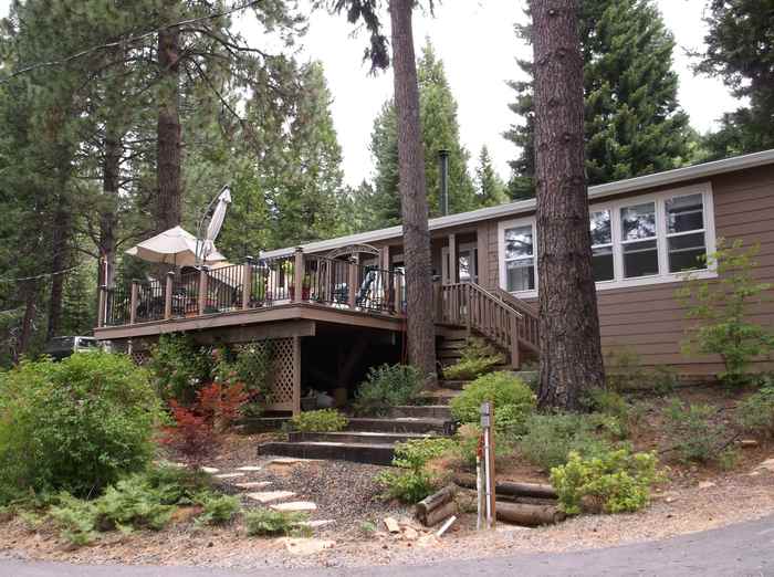 photo 1: 3922 Highway 147, Lake Almanor CA 96137