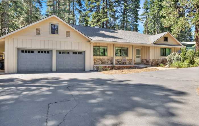 photo 2: 215 Peninsula Drive, Lake Almanor CA 96137