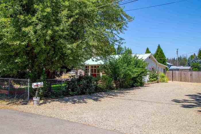 photo 2: 2381 E Main Street, Quincy CA 95971