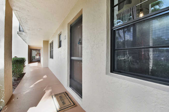 photo 2: 140 Lake Nancy Lane Unit 114, West Palm Beach FL 33411