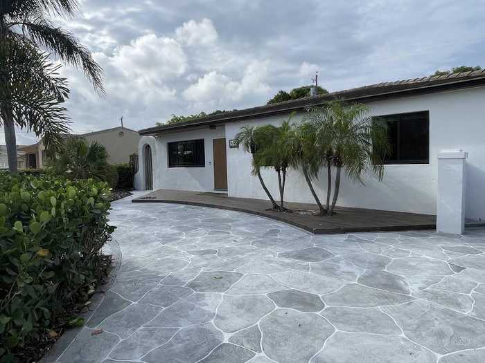 photo 2: 359 Winters Street, West Palm Beach FL 33405