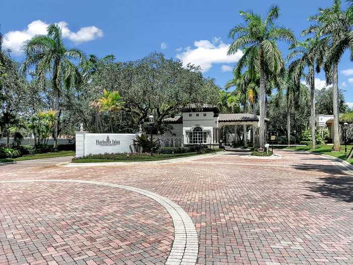 photo 42: 813 Harbour Isles Place, North Palm Beach FL 33410