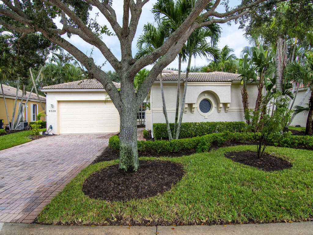 photo 3: 9520 Maiden Court, Vero Beach FL 32963