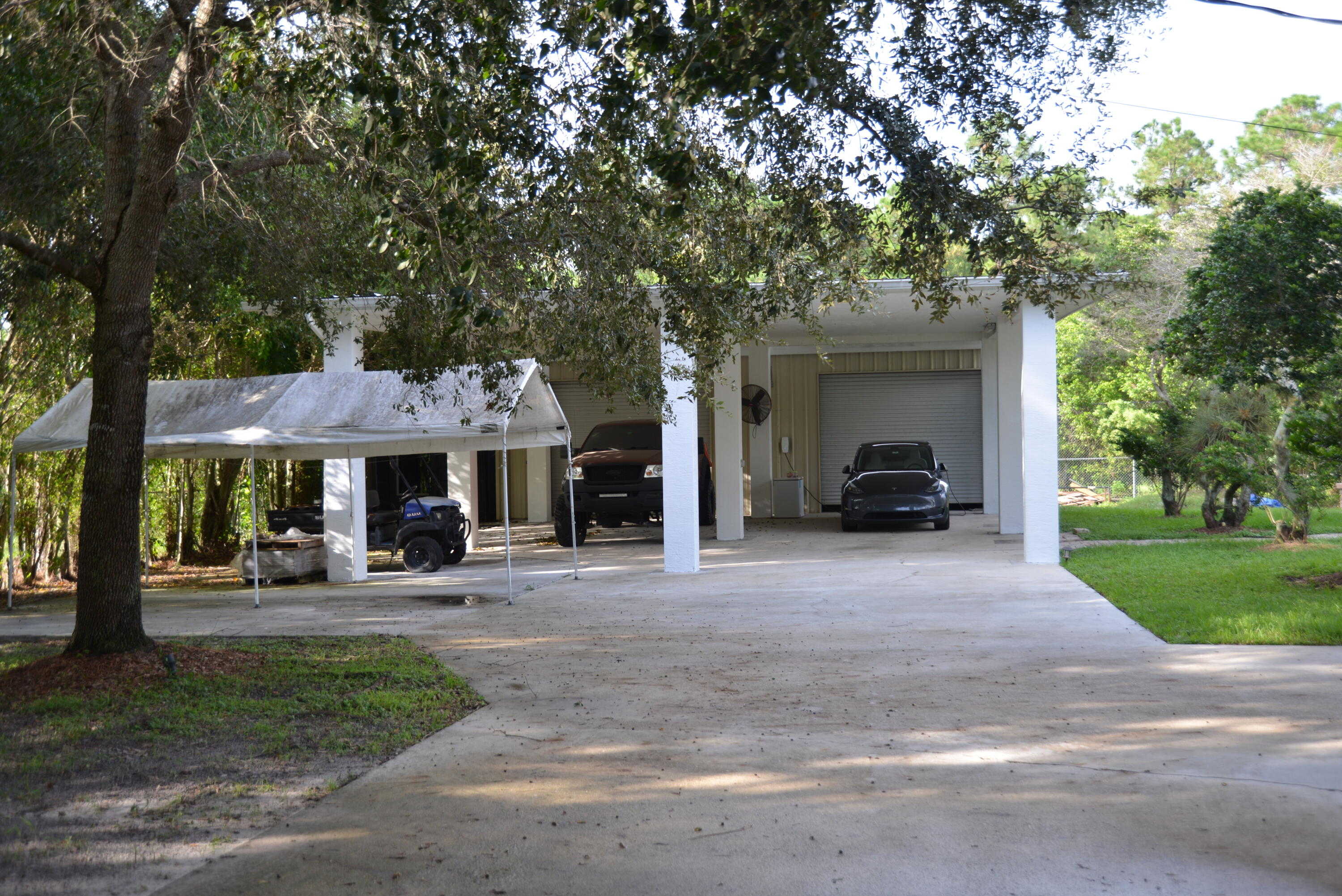 photo 3: 14041 80th Lane, The Acreage FL 33470