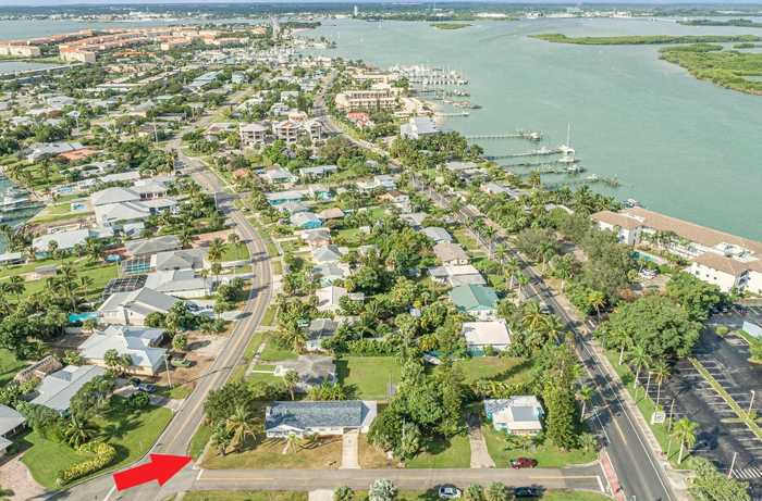 photo 2: 107 Fernandina Street, Fort Pierce FL 34949