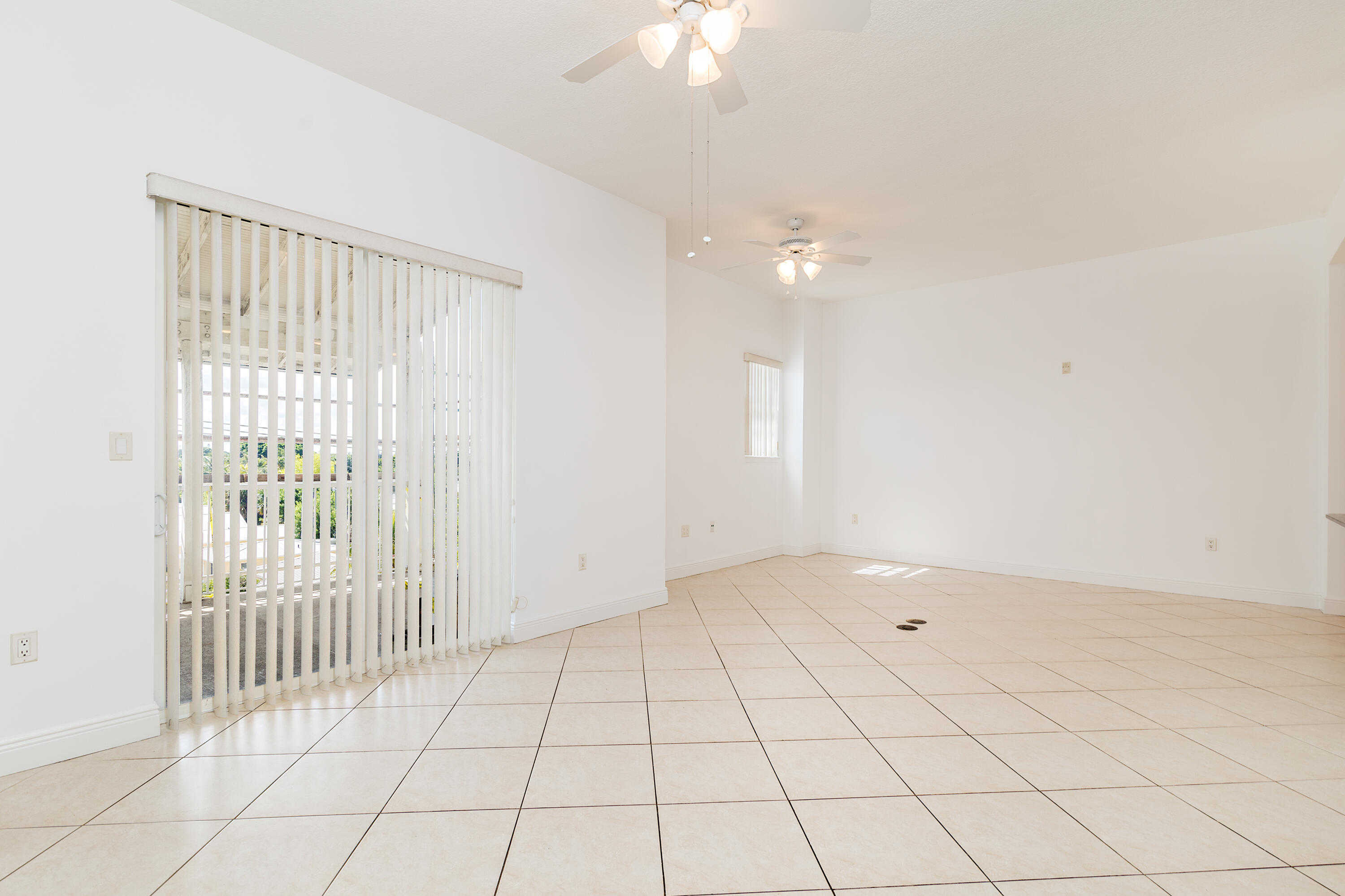 photo 3: 3940 Flagler Drive Unit 405, West Palm Beach FL 33407