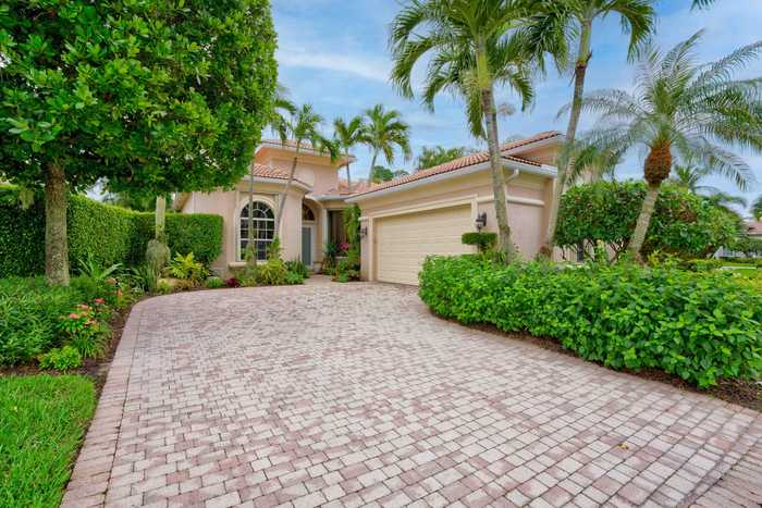 photo 2: 134 Porto Vecchio Way, Palm Beach Gardens FL 33418