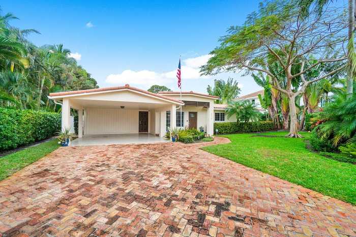 photo 1: 800 6th Avenue, Delray Beach FL 33444