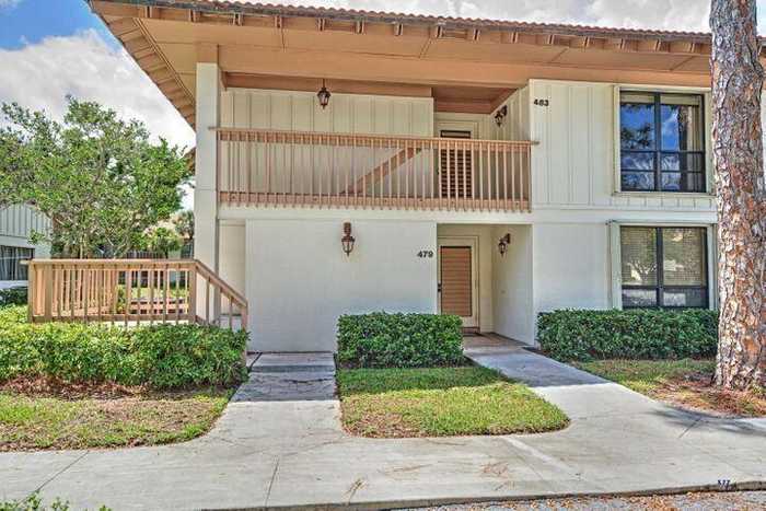 photo 1: 479 Brackenwood Lane, Palm Beach Gardens FL 33418