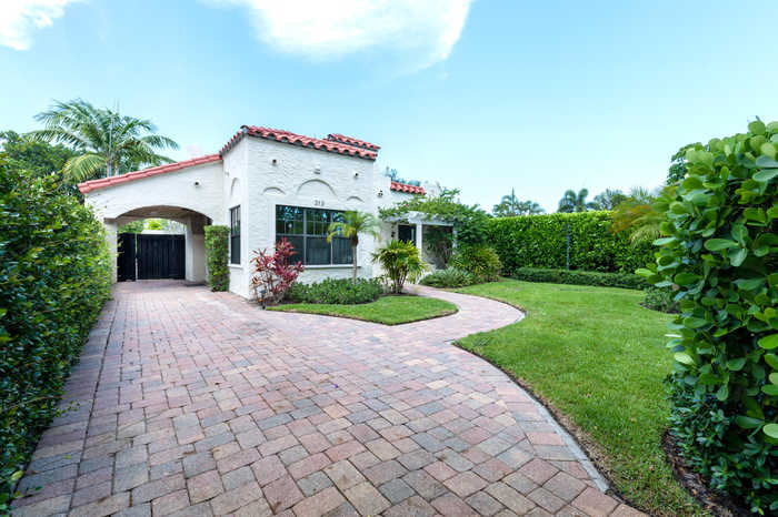 photo 2: 213 Seville Road, West Palm Beach FL 33405