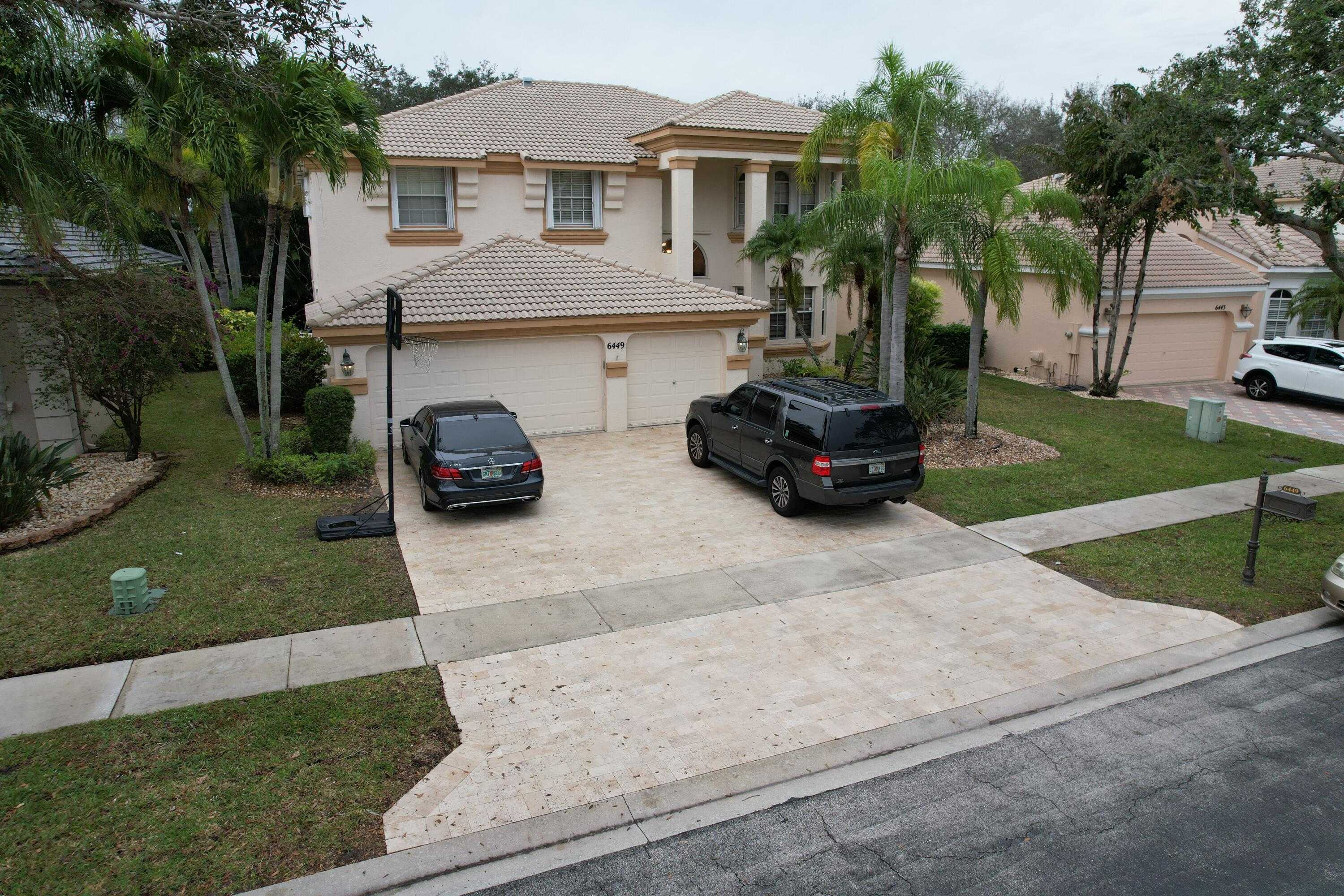 photo 1: 6449 Stonehurst Circle, Lake Worth FL 33467