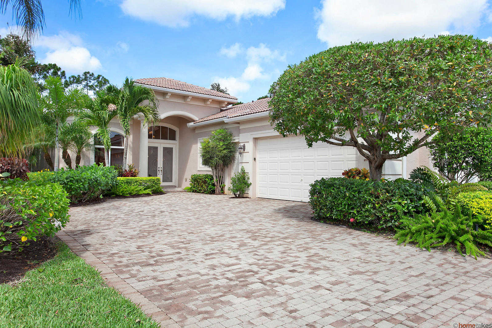 photo 1: 206 Porto Vecchio Way, Palm Beach Gardens FL 33418