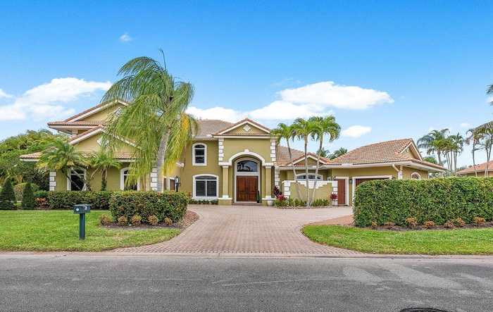 photo 1: 101 Sandbourne Lane, Palm Beach Gardens FL 33418