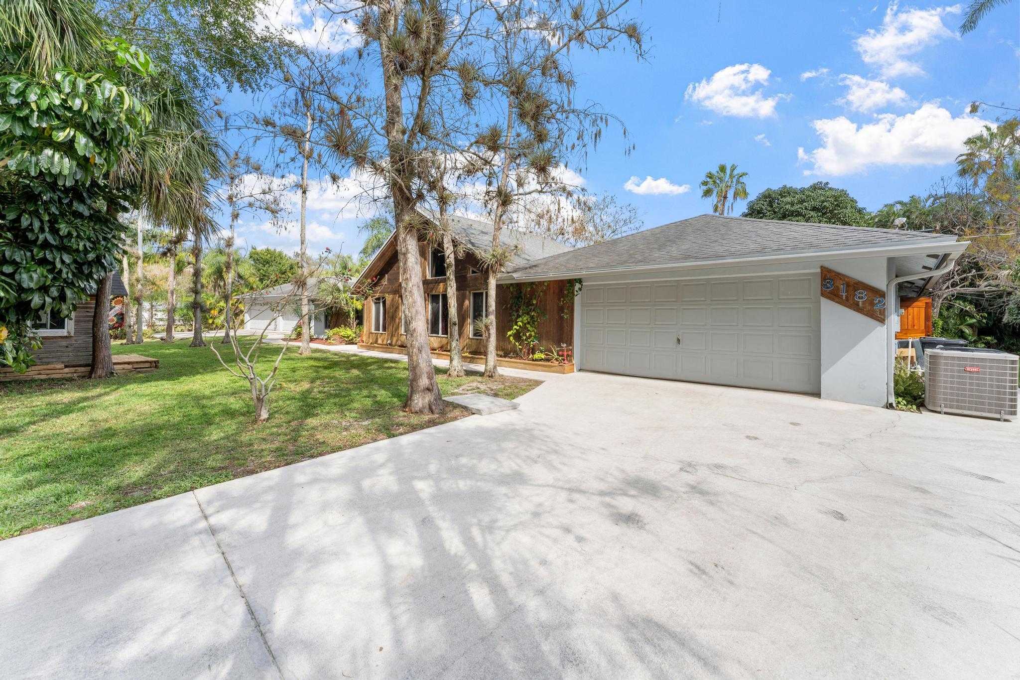 photo 3: 3182 Custer Avenue, Lake Worth FL 33467