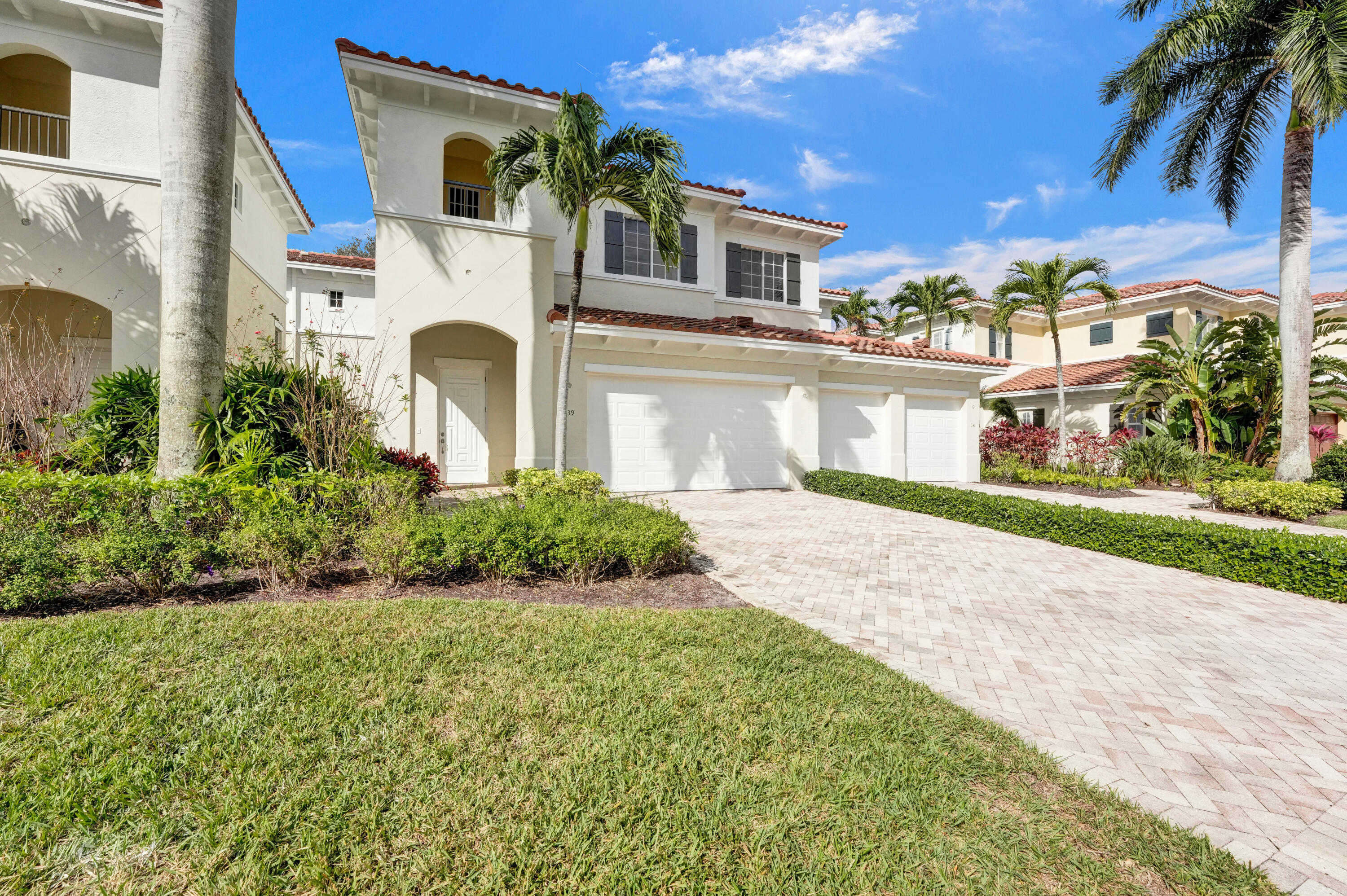 photo 2: 339 Chambord Terrace, Palm Beach Gardens FL 33410