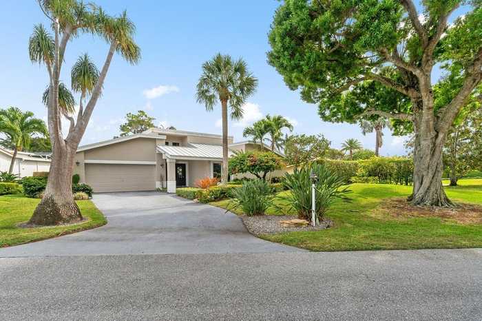 photo 2: 665 Lakewoode Circle, Delray Beach FL 33445