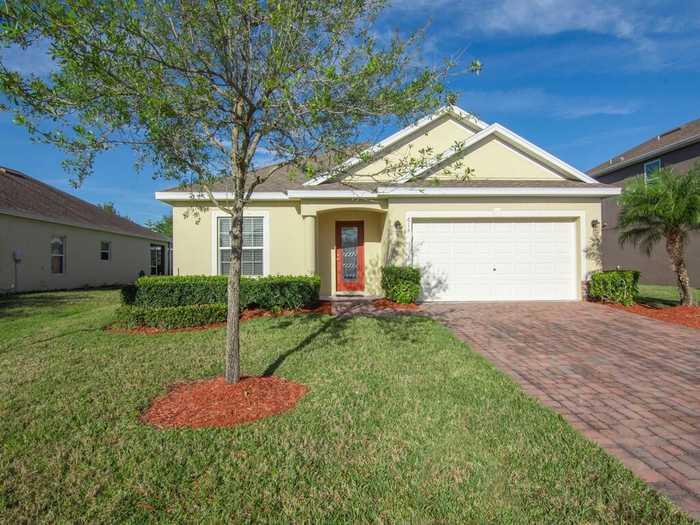 photo 1: 615 Valencia Circle, Vero Beach FL 32968