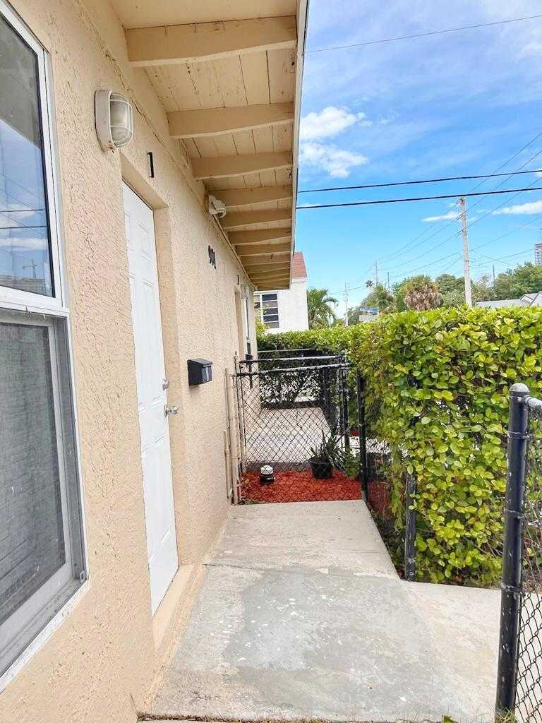 photo 2: 901 8th Street Unit 1-4, West Palm Beach FL 33401