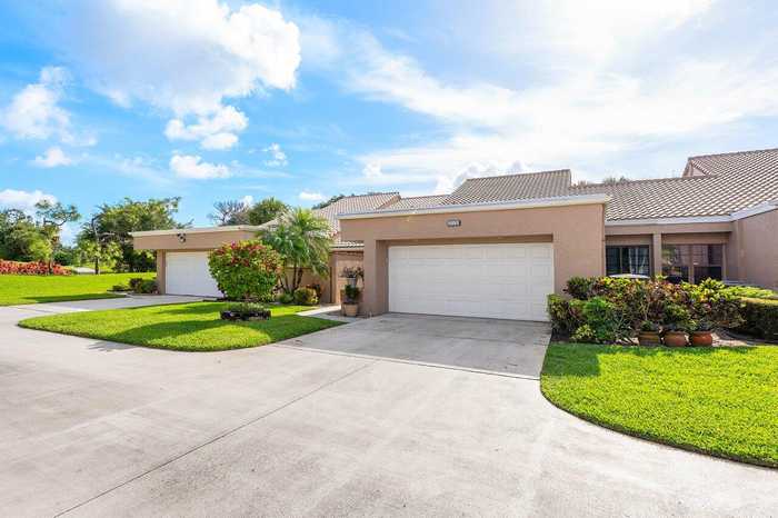 photo 1: 11110 Applegate Circle, Boynton Beach FL 33437