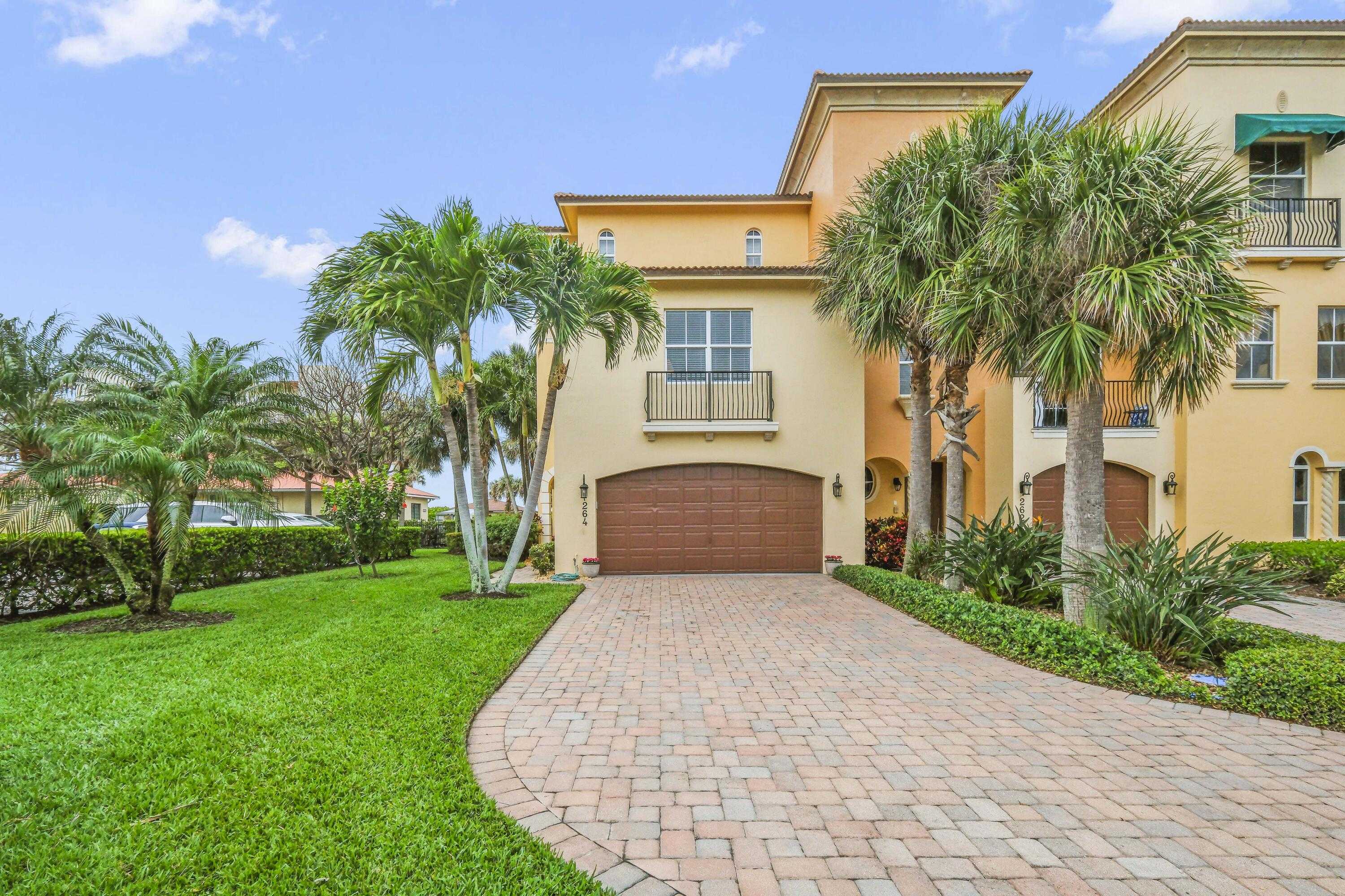 photo 3: 264 Ocean Bay Drive Drive, Jensen Beach FL 34957